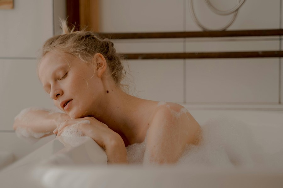 Ovarian cysts can be painful when they burst. When do you need to see a doctor?